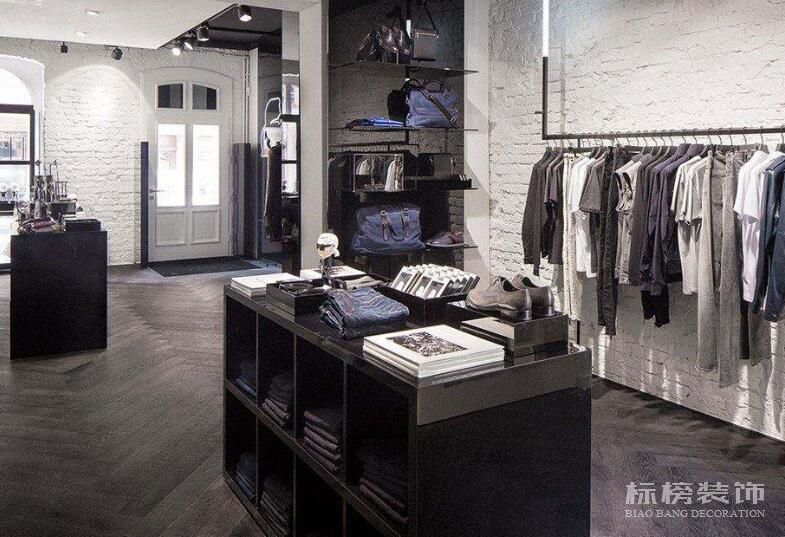 深圳服裝店鋪裝修如何選擇燈光？